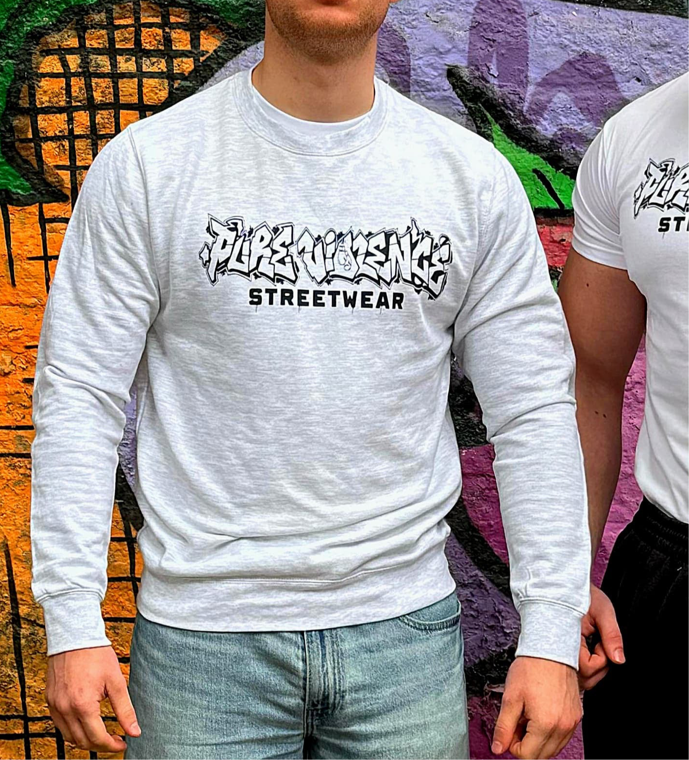 HELLGRAUER GRAFFITI-STYLE SWEATER